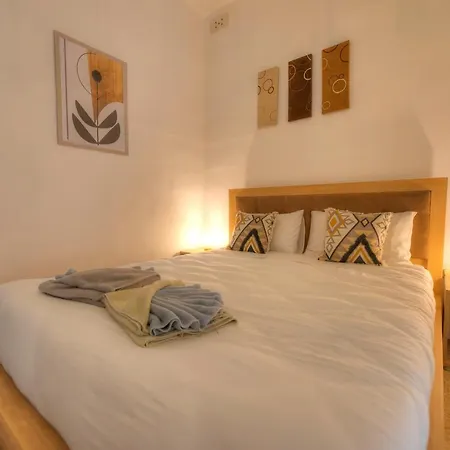 Enormous 3bedrooms Seafront With Balcony Pdeh1-1