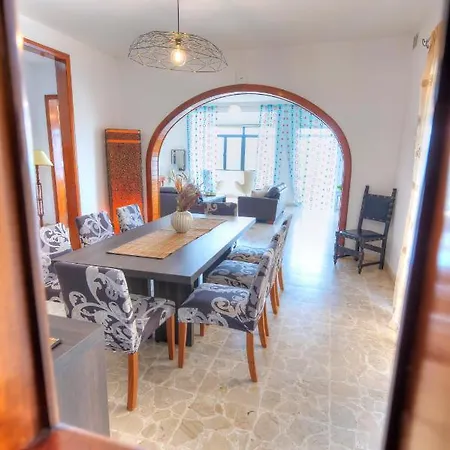 Apartment Enormous 3bedrooms Seafront With Balcony Pdeh1-1