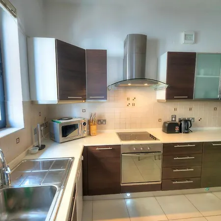 Enormous 3bedrooms Seafront With Balcony Pdeh1-1