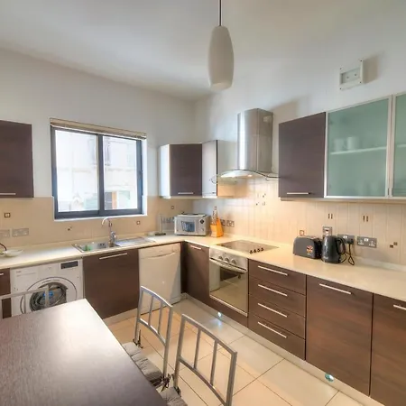 Enormous 3bedrooms Seafront With Balcony Pdeh1-1 *