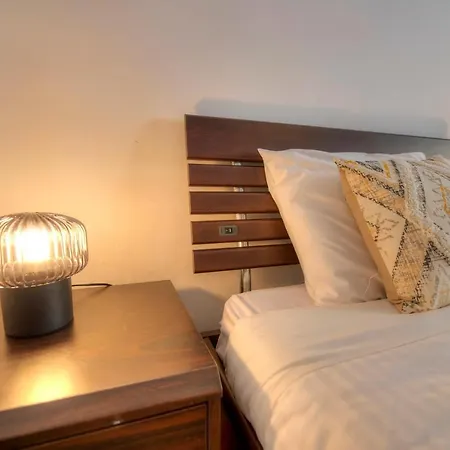 Enormous 3bedrooms Seafront With Balcony Pdeh1-1