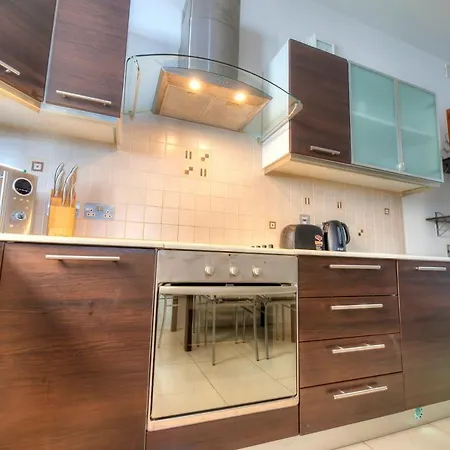 Enormous 3bedrooms Seafront With Balcony Pdeh1-1 Sliema