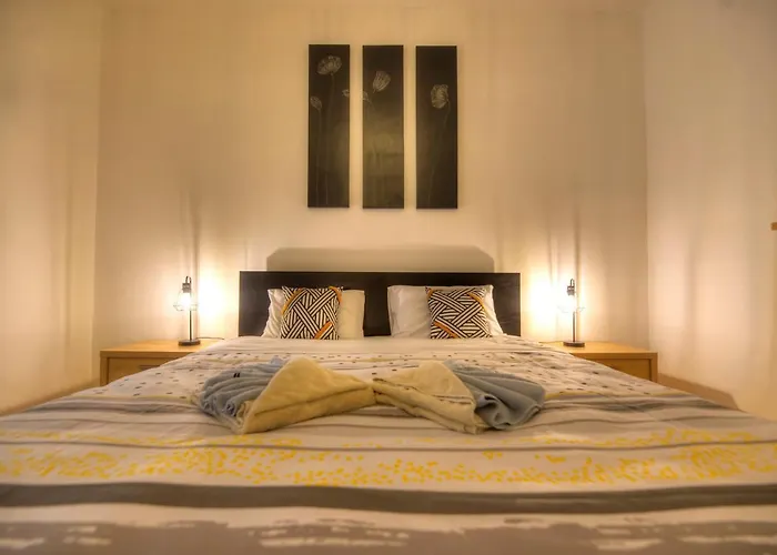 Enormous 3bedrooms Seafront With Balcony Pdeh1-1