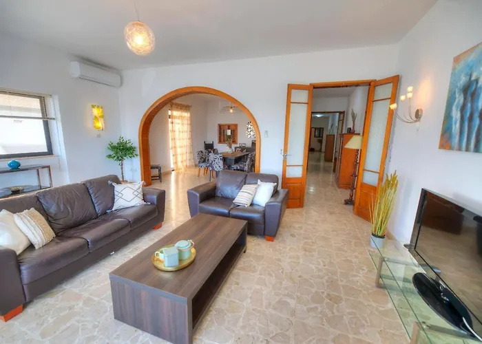 Enormous 3bedrooms Seafront With Balcony Pdeh1-1 Apartment Sliema