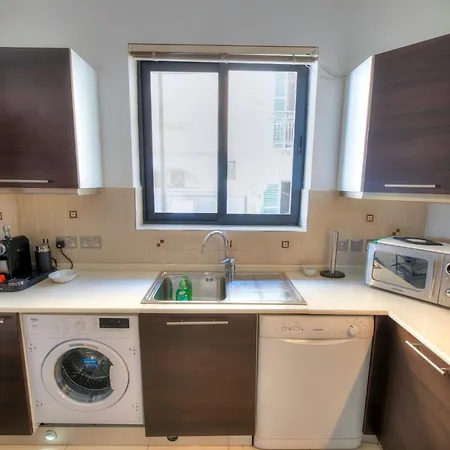 Enormous 3bedrooms Seafront With Balcony Pdeh1-1